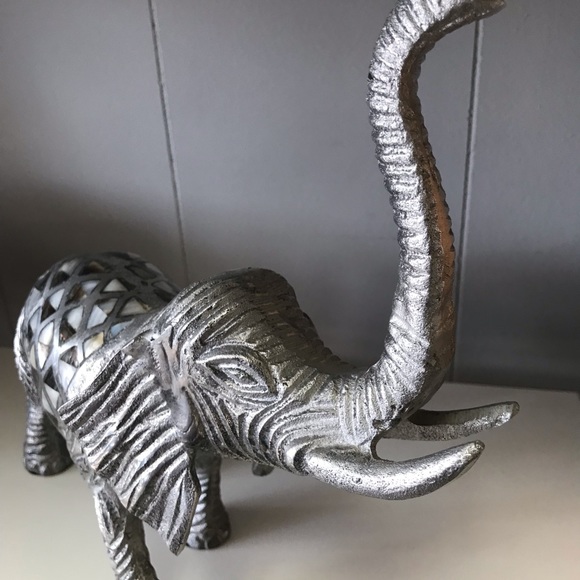 Aluminum Elephant Figurine W / Sea Shell- - Picture 5 of 8